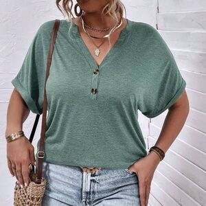 Green plus size shirt